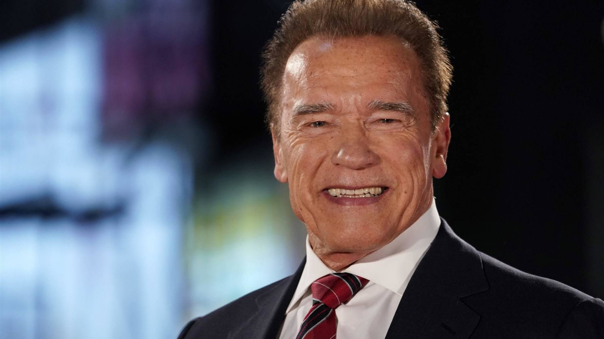 Ouders Arnold Schwarzenegger dachten dat hij homo was